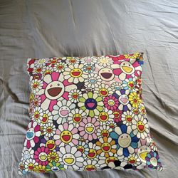 Murakami pillow