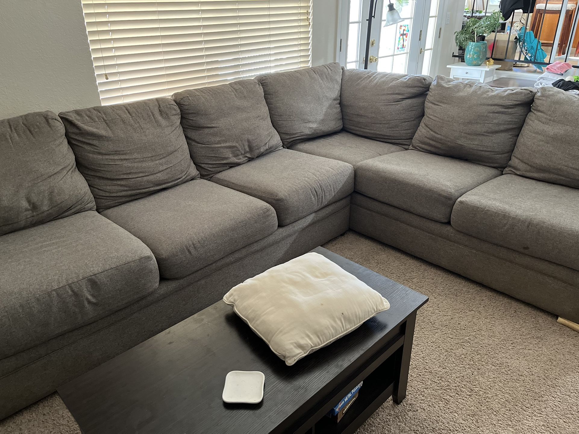 SECTIONAL Couch Sofa 11’ Long X 9’ Wide for Sale in Modesto, CA OfferUp