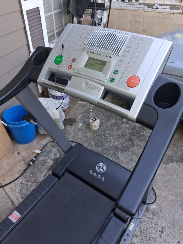 Nice Clean Working Golds Gym Treadmill