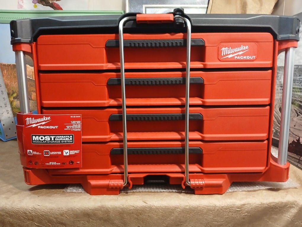 NEW MILWAUKEE PACKOUT 4 DRAWER TOOL BOX 