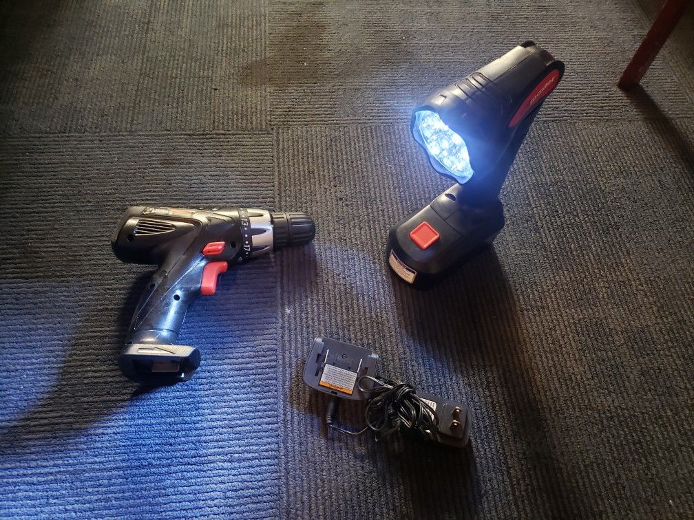 Drill and flash light with charger