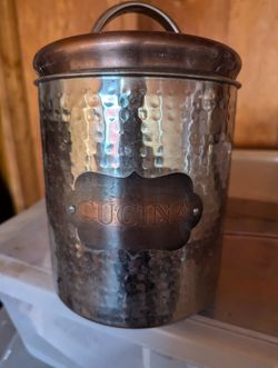 Cannister