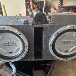 12inch BOSS CHAOS amp,subs,box,capacitor and hi-low 