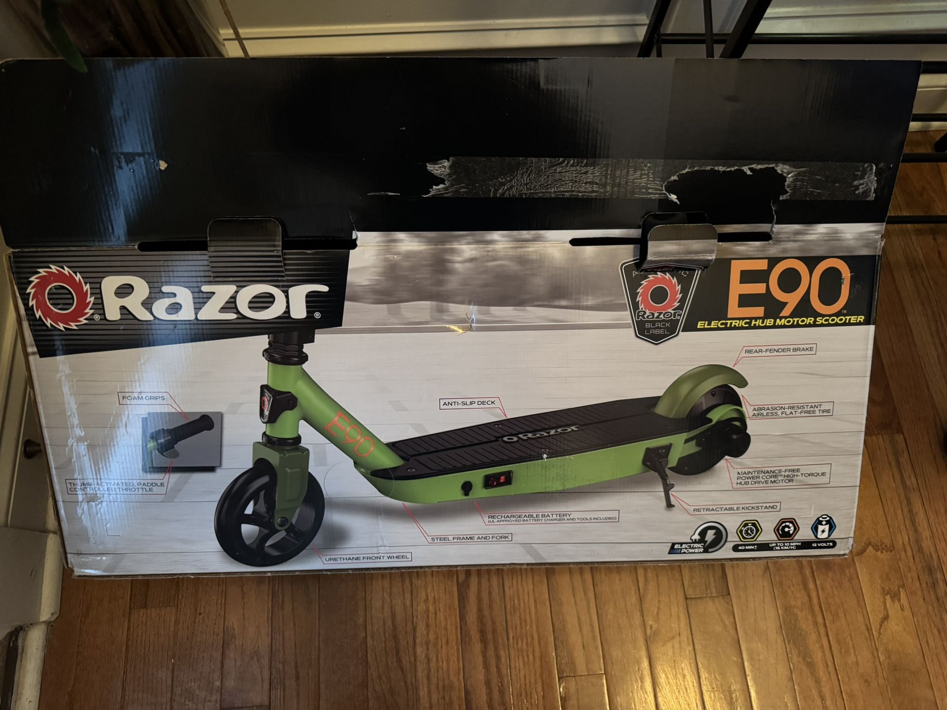 Brand new never used Razor electric scooter