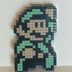 Pixel Pals Super Mario Bros. 3 Luigi Light Up Figure
