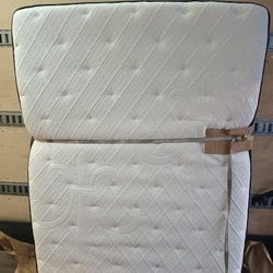 Absolutely Beautiful Queen Sterns And Fosters G.S. Collection 