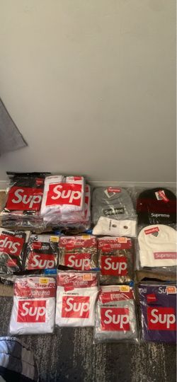 SUPREME 🔥 UNDERWEAR,BEANIES🔥 and SOCKS🔥