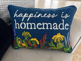 Navy 'happiness is homemade' embroidered pillow