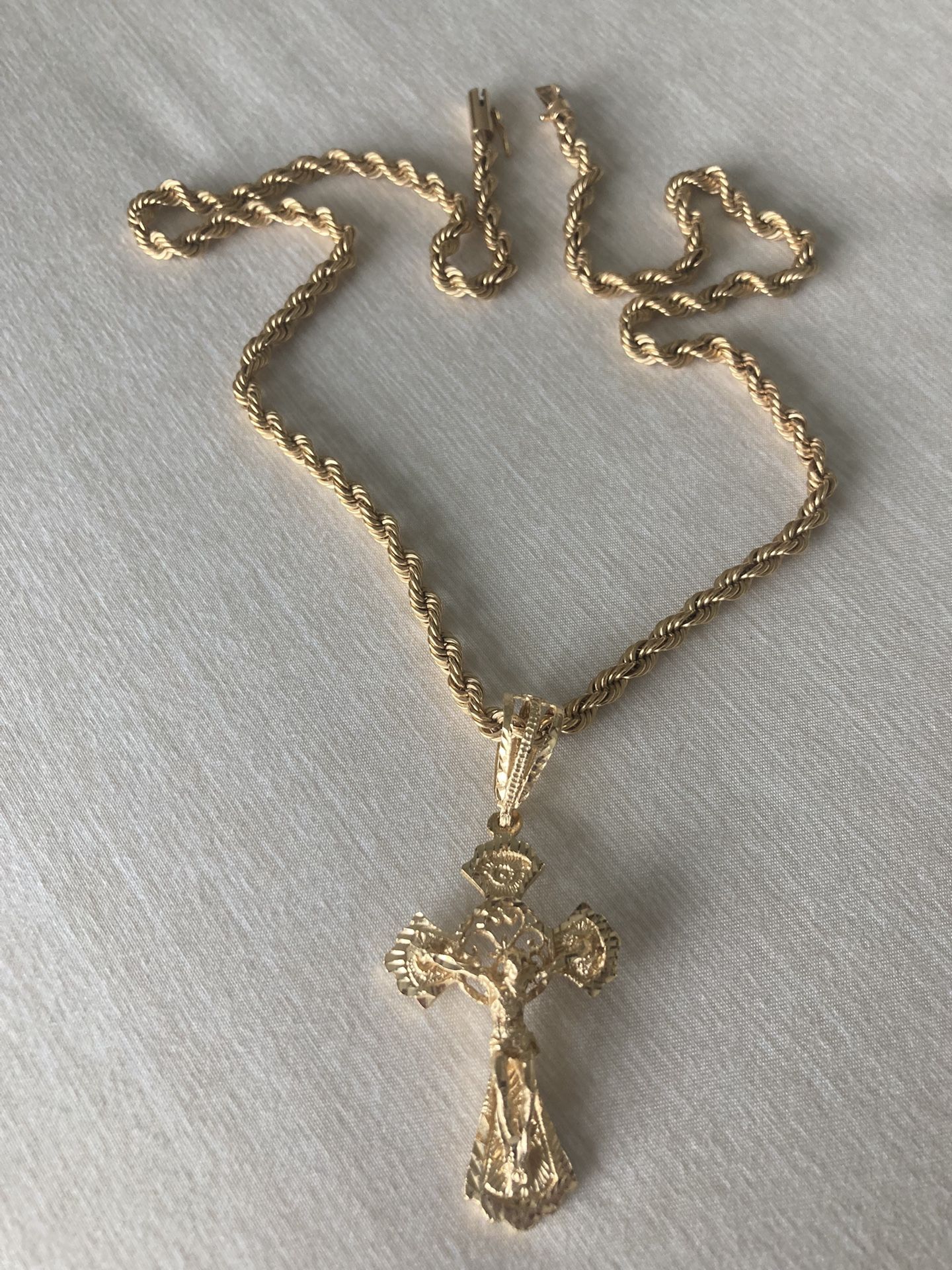14K SOLID GOLD CHAIN AND CROSS