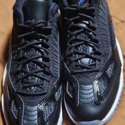 JORDAN 11 RETRO LOW MEN SIZE 9- Brand New!