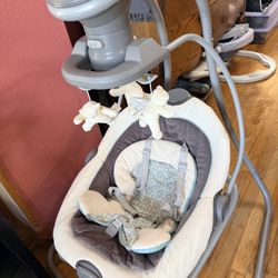Graco Baby Swing