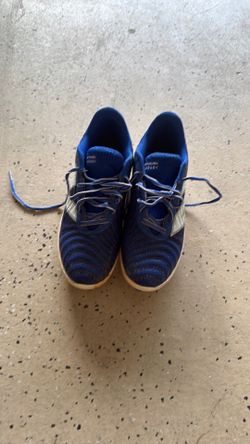 New balance, baseball cleats 6.5 size