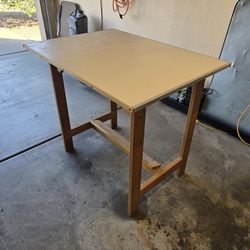 Drafting/drawing Table