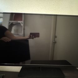27” Smart VISIO TV