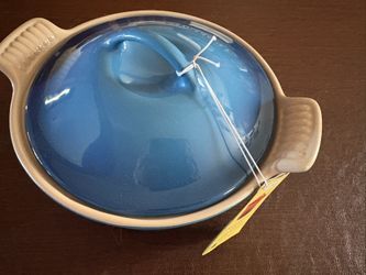 Le Creuset Round Dish With Lid 2.8 L 