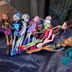 Monster High Dolls PENDING 