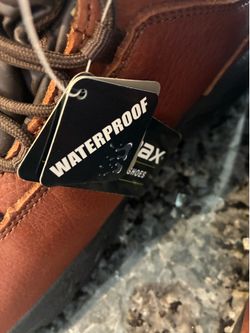 SR MAX Work Boots. Brand new, Waterproof, skid resistant, composite hard-toe.