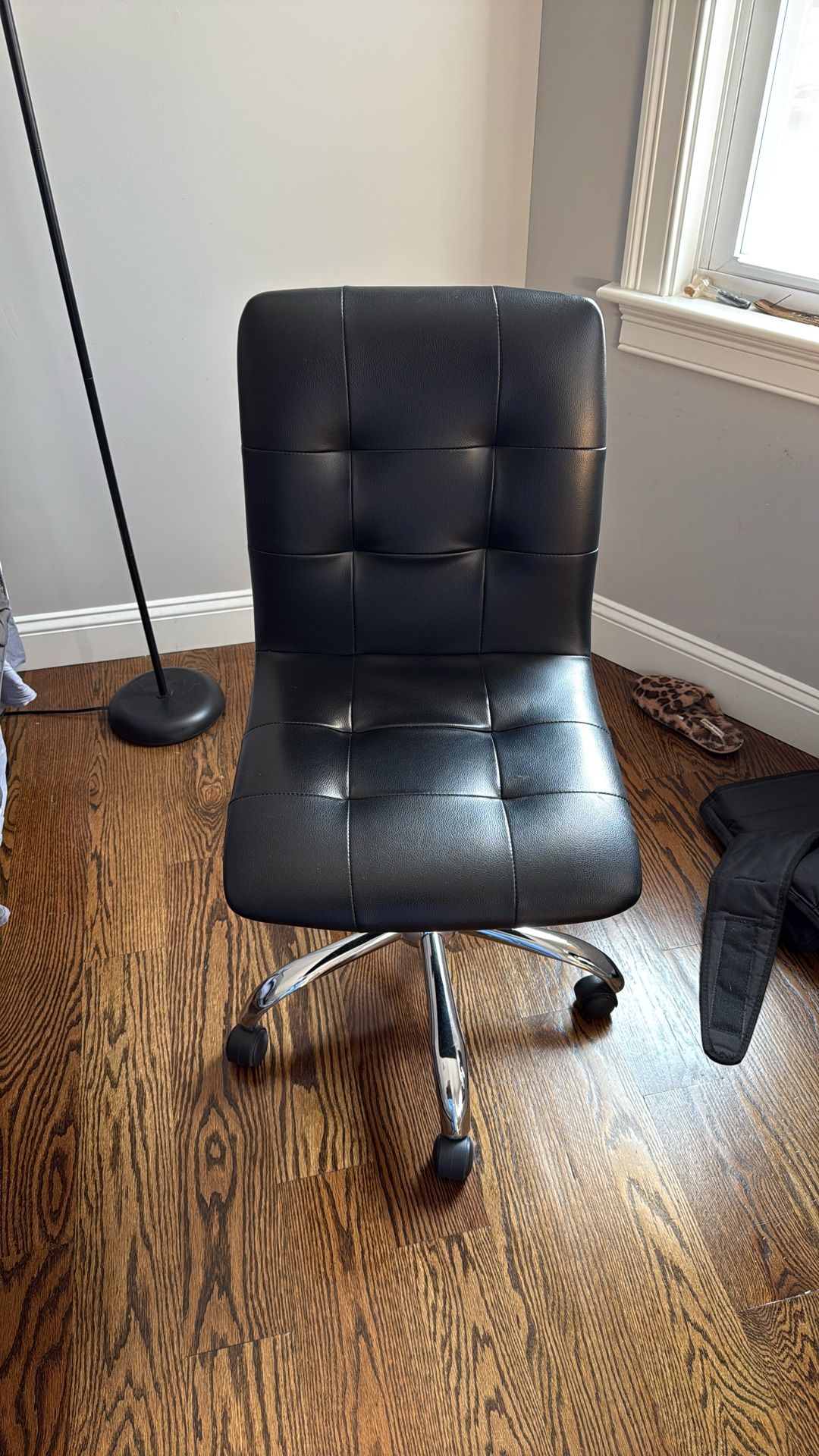 Black desk Chair