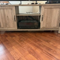 58" Walker Edison Farmhouse TV Stand - Grey Wash - Assembled