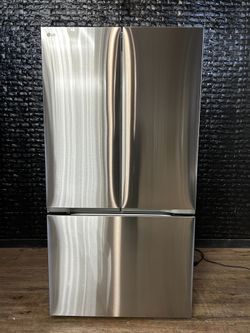 LG REFRIGERATOR w/WARRANTY! R3041A 