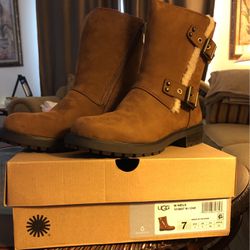 UGg Boots Size 7
