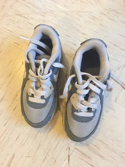 Nikes children size 11c
