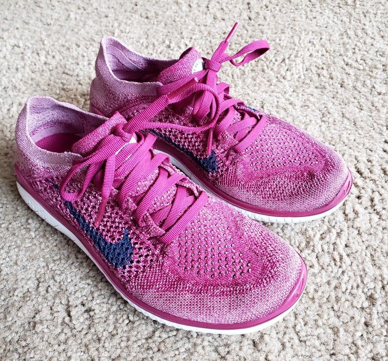 Nike Free RN Flyknit 2018 Women s Raspberry Running Shoes Sz 6.5 942839 600 for Sale in Oxnard CA OfferUp