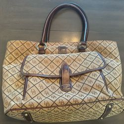 Dooney And Bourke Handbag