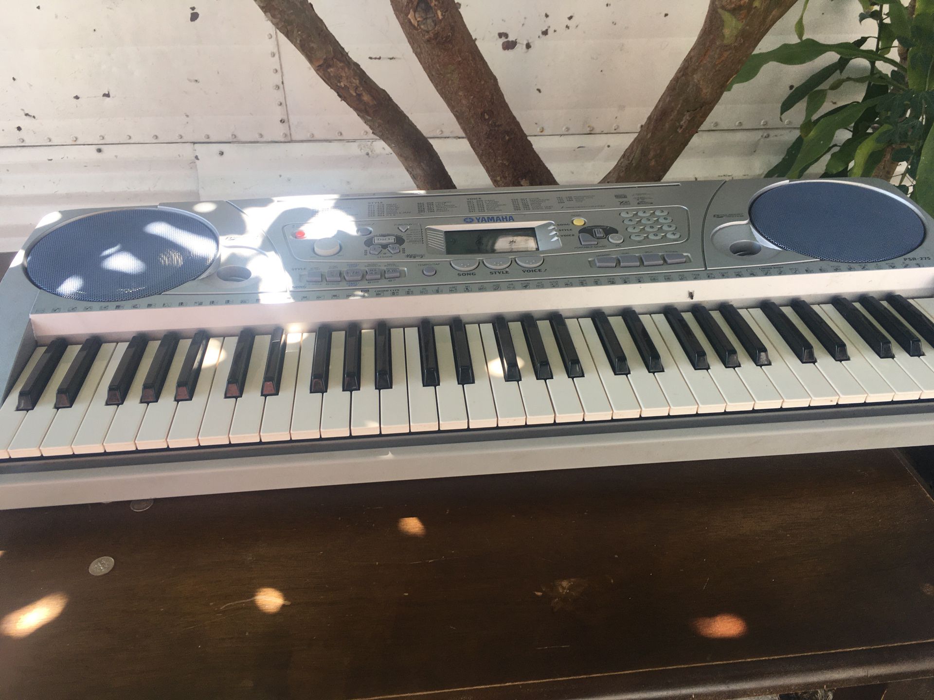 Yamaha Tile Piano In Hood Condision