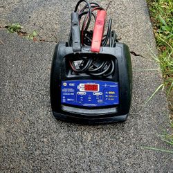 NAPA Battery Charger With Jump Starter