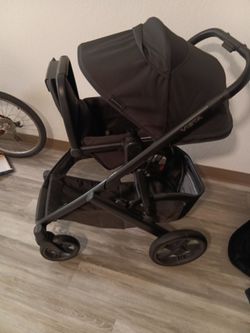 UUPPababy vista V3 Stroller Like New
