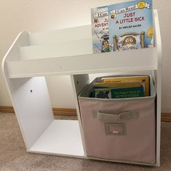 Kids book shelf