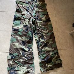 Hunting Pants  Size Medium Regular