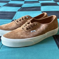 Men’s Classic VANS Size 9
