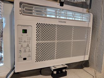 A/c wall unit for small room