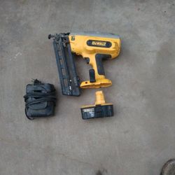 DeWalt 18v.Finishing Nail Gun