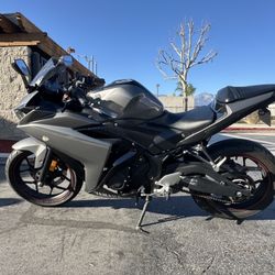 2016 Yamaha R3
