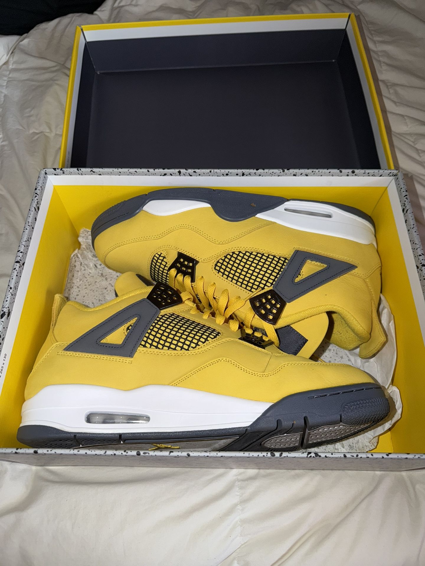 Jordan 4 lightning size 13
