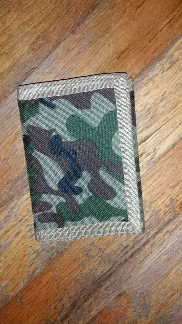 Camo wallet