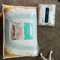 Full Size Bedspread (New)