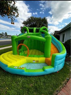 Little Tikes Jump ’n Slide™ Bouncer