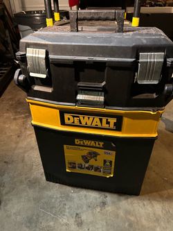Dealt toolbox