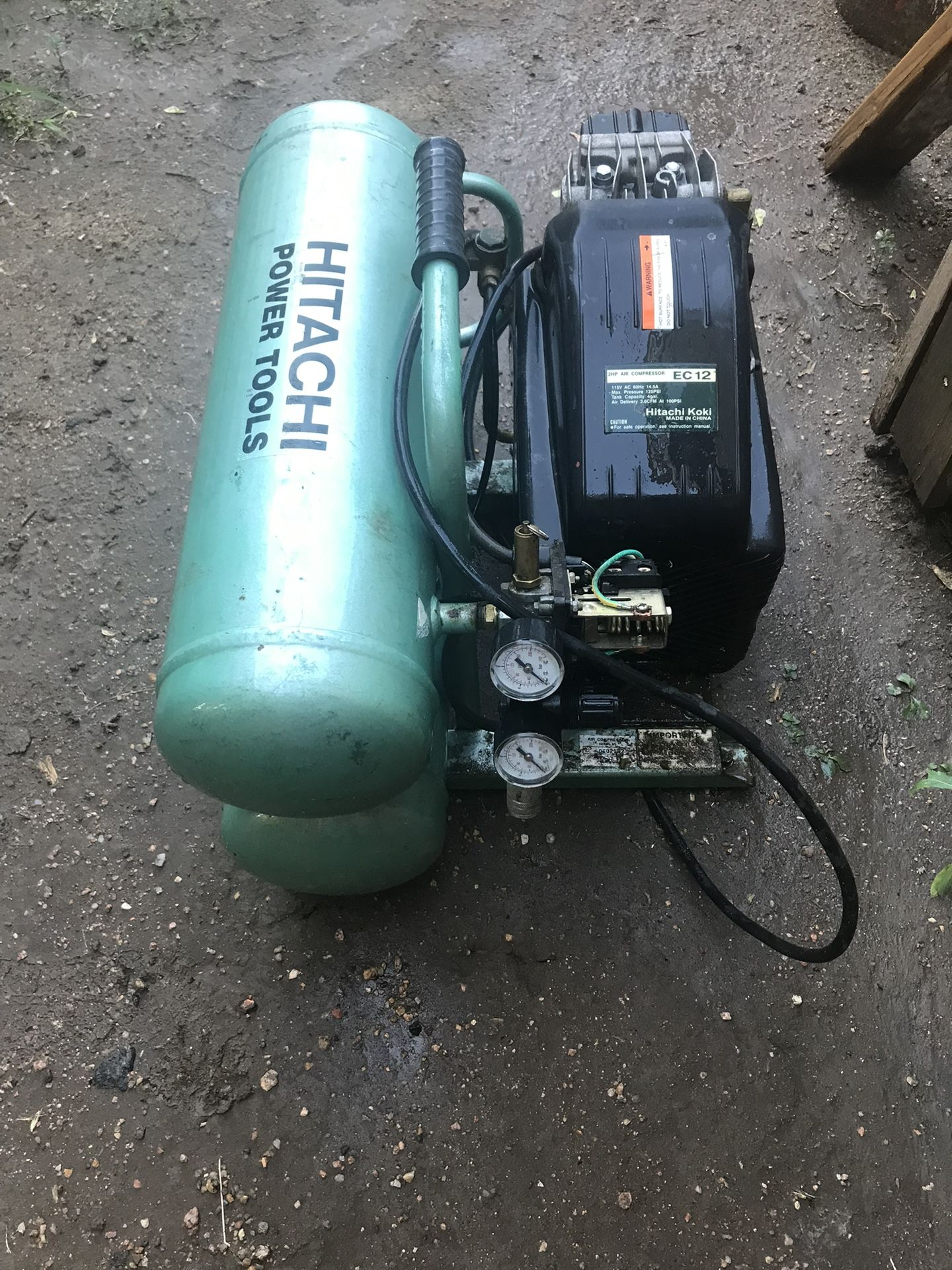 Hitachi Framing Compressor And Nail Gun ! 