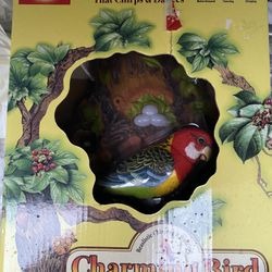 CHARMING BIRD Skymaster Lifelike Bird that Chirps & Dances
