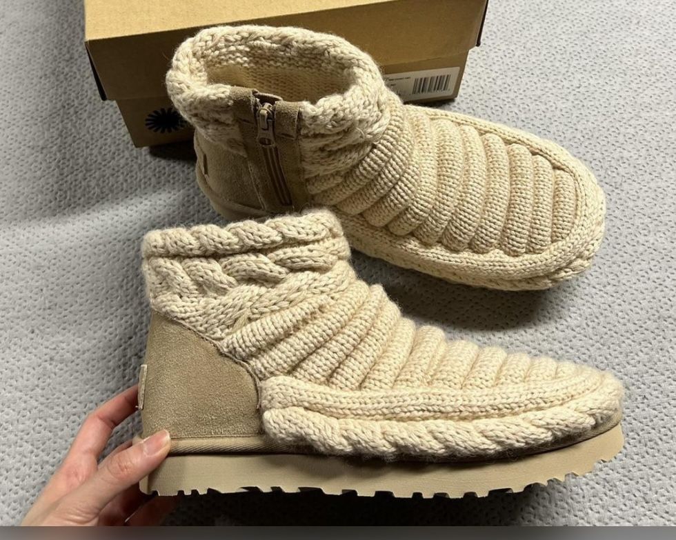 UGG Classic Mini Chunky Knit Boots NWOT
