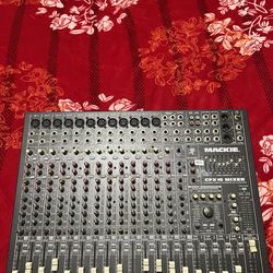 Mackie CFX16 Mixer