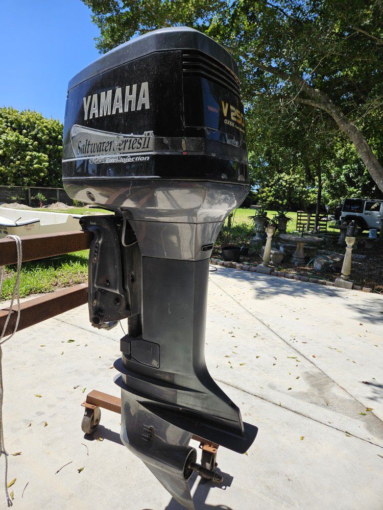 2001 Yamaha Outboard 250 Hp Two Stroke Ox66