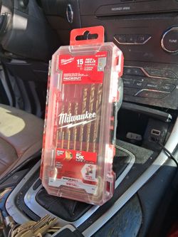 Milwaukee 15-Piece Red Helix Titanium Drill Bit Set