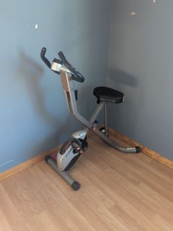 Exerpeutic Folding Magnetic Upright Exercise Bike
