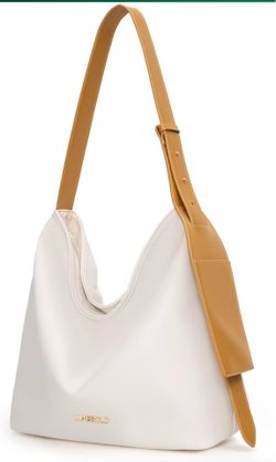 LuxeBold white soft leathered purse